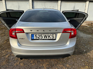 VOLVO S60 (15 фото из 15)