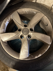 Audi originaalveljed koos rehvidega (1 foto / 1)