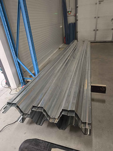 Профнастил 130м2 (2 фото из 5)