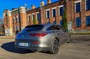 Mercedes-Benz CLA 220 2.0 140kW (4 фото из 10)
