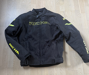 Richa Buster sõidujope / motojope S suurus (1 foto / 2)