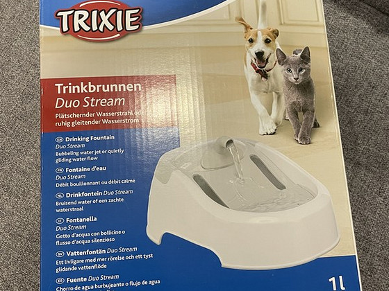 Автоматическая поилка Duo Stream . Trixie . Новая
