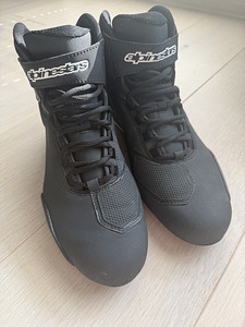 Alpinestar Sektor sõidujalanõud s42 (3 foto / 3)