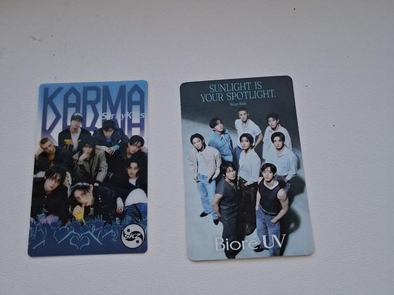 K-pop, anime ja Pokémoni kaardid