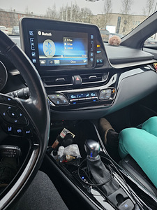 Toyota ch-r (4 фото из 7)