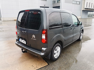 CITROEN BERLINGO N1 1.6, 68 кВт, 2015 (9 фото из 14)