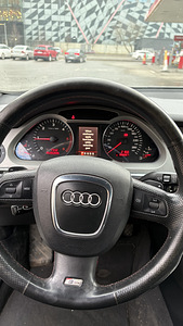 Audi A6 C6 3.0TDI S-LINE (9 фото из 11)