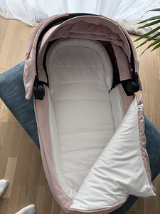 Cybex люлька для коляски peach pink (3 фото из 6)