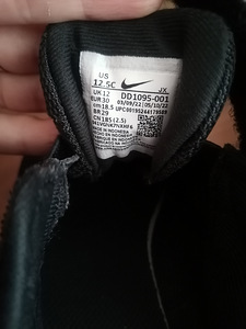 Кроссовки Nike 30 размер (3 фото из 3)