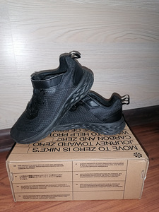 Кроссовки Nike 30 размер (1 фото из 3)