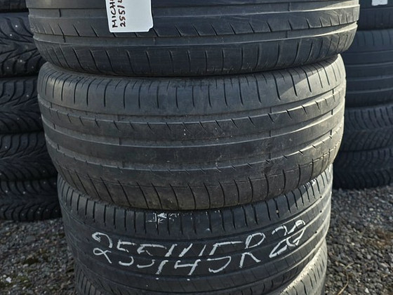Шины R20 255 45 20 michelin 4мм 4шт