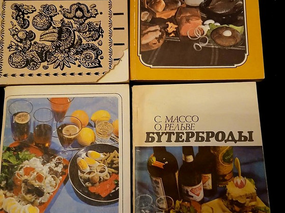 Продам книги