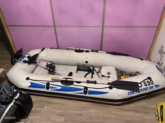 Надувная лодка Cheyenne III 400