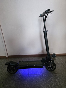 Электросамокат EMG Velociptor ES 110 OR (2 фото из 9)