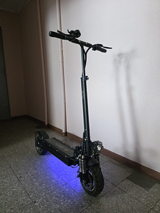 Электросамокат EMG Velociptor ES 110 OR (5 фото из 9)