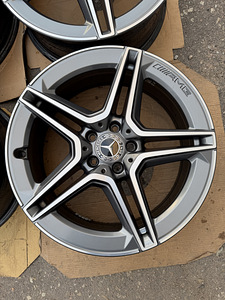 19" Mercedes-Benz AMG originaalveljed 5x112 (ühelaiad) (3 foto / 9)