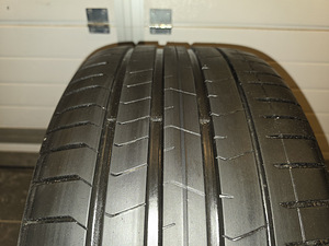 Pirelli P Zero Run Flat 275/40 R21, 315/35 R21 (4 foto / 8)