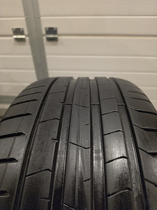 Pirelli P Zero Run Flat 275/40 R21, 315/35 R21 (7 foto / 8)