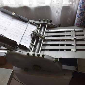 MULTIPLI EMBEE 4-TASKUGA VOLTIJA