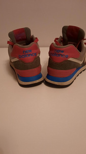 Продаю женские кроссовки New Balance (2 фото из 2)