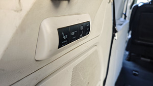 Chrysler grand vojager 2.8 varuosadeks (7 foto / 9)