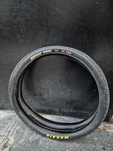 Покрышки Maxxis ardent race 29×2.20 (3 фото из 3)