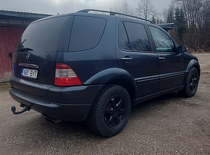 MERCEDES BENZ ML 400CDI (2 фото из 10)