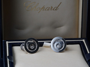 Chopard Kuldkõrvarõngad, karp, dokumentatsioon (1 foto / 1)