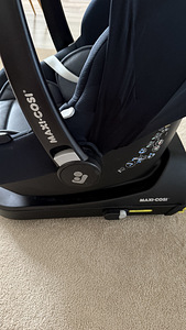 Автолюлька Maxi-Cosi + база ISOFIX + конверт (2 фото из 3)