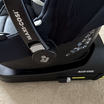 Автолюлька Maxi-Cosi + база ISOFIX + конверт