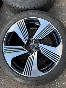 21" оригинальные диски Audi 5x112 + летние шины 265/45/21 (3 фото из 10)