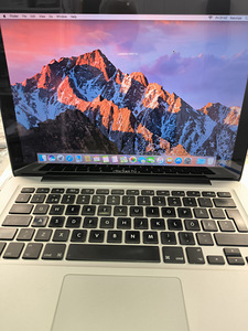 MacBook Pro 13" Mid-2010 (1 фото из 8)
