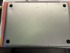 MacBook Pro 13" Mid-2010 (4 фото из 8)
