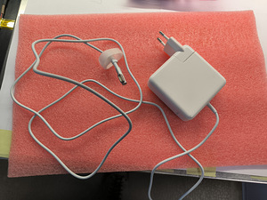 MacBook Pro 13" Mid-2010 (8 фото из 8)