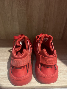 Nike huarache (2 фото из 3)