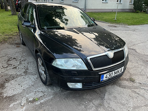 Autorent Škoda Oktavia automaat (5 foto / 5)