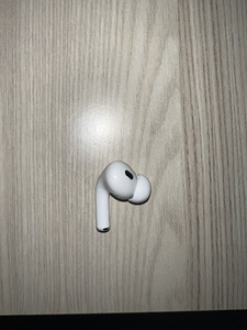 Левый Airpod (Airpods pro(2nd generation)) (1 фото из 2)