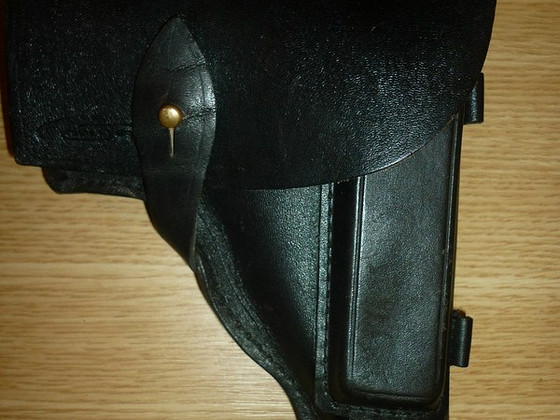 Uus 1989. aasta nahast kabuur