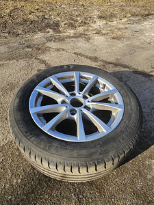 205/55r16 оригинальные диски BMW с летними шинами (1 фото из 2)