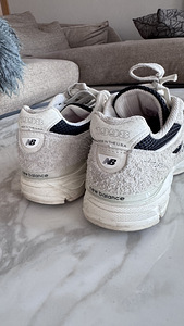 Лимитированные кроссовки New Balance, размер 37 (2 фото из 6)
