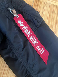 Alpha industries ma-1 (3 фото из 3)