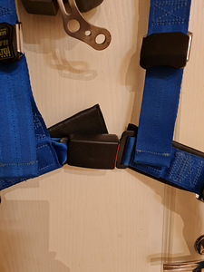 Spordivarustuse kahepunkti turvavööd. (3 foto / 10)