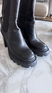 Naiste saapad TOD’S, suurus 38 (2 foto / 5)
