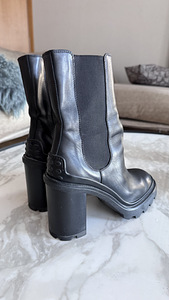 Naiste saapad TOD’S, suurus 38 (3 foto / 5)