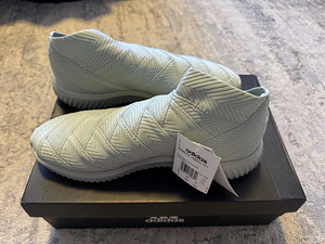 Спортивные кроссовки Adidas Nemeziz Tango 18.1 (3 фото из 5)
