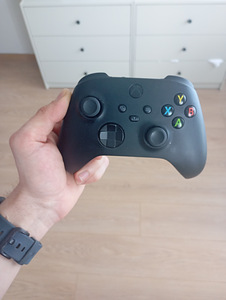 Müün Xboxi juhtkangi (1 foto / 2)