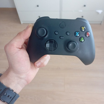 Продам джойстик Xbox