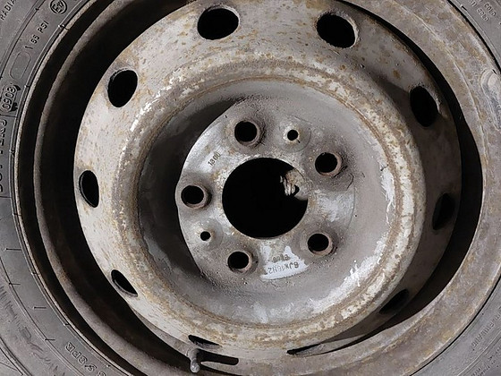 16 " veljed 5x130 6x16 et68 Nokian rehvidega 205 75 16C