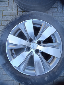 Peugeot R16 veljed 16 (5 foto / 6)