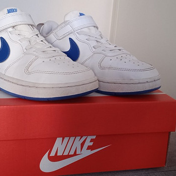Кроссовки Nike 33.5
